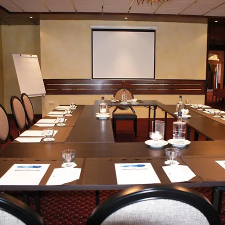 Fletcher Restaurant Rooland 4* Arcen