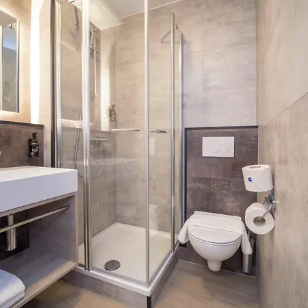 Fletcher Restaurant Rooland 4* Arcen