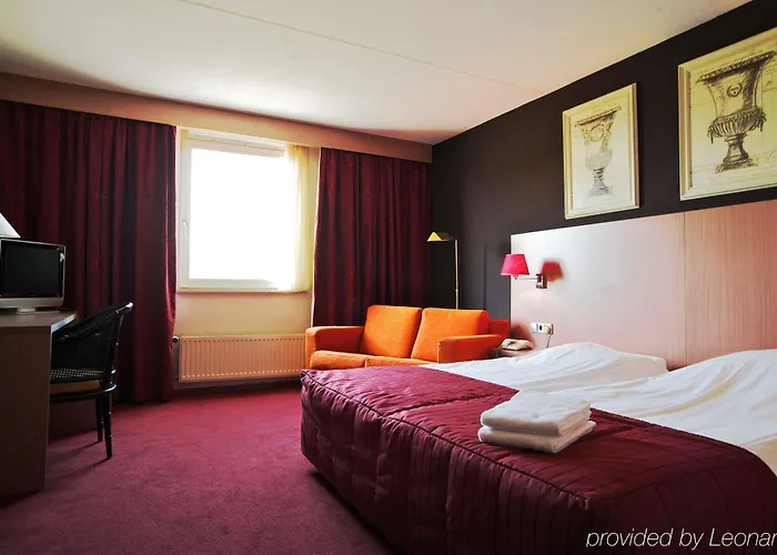 Fletcher Restaurant Rooland 4* 아르센