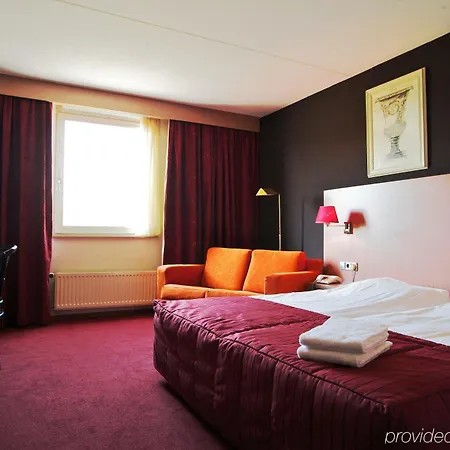 Fletcher Restaurant Rooland 4* Arcen