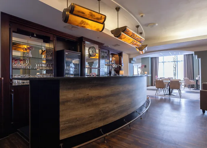 Fletcher Restaurant Rooland 4*