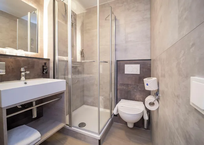 Fletcher Restaurant Rooland 4* Arcen